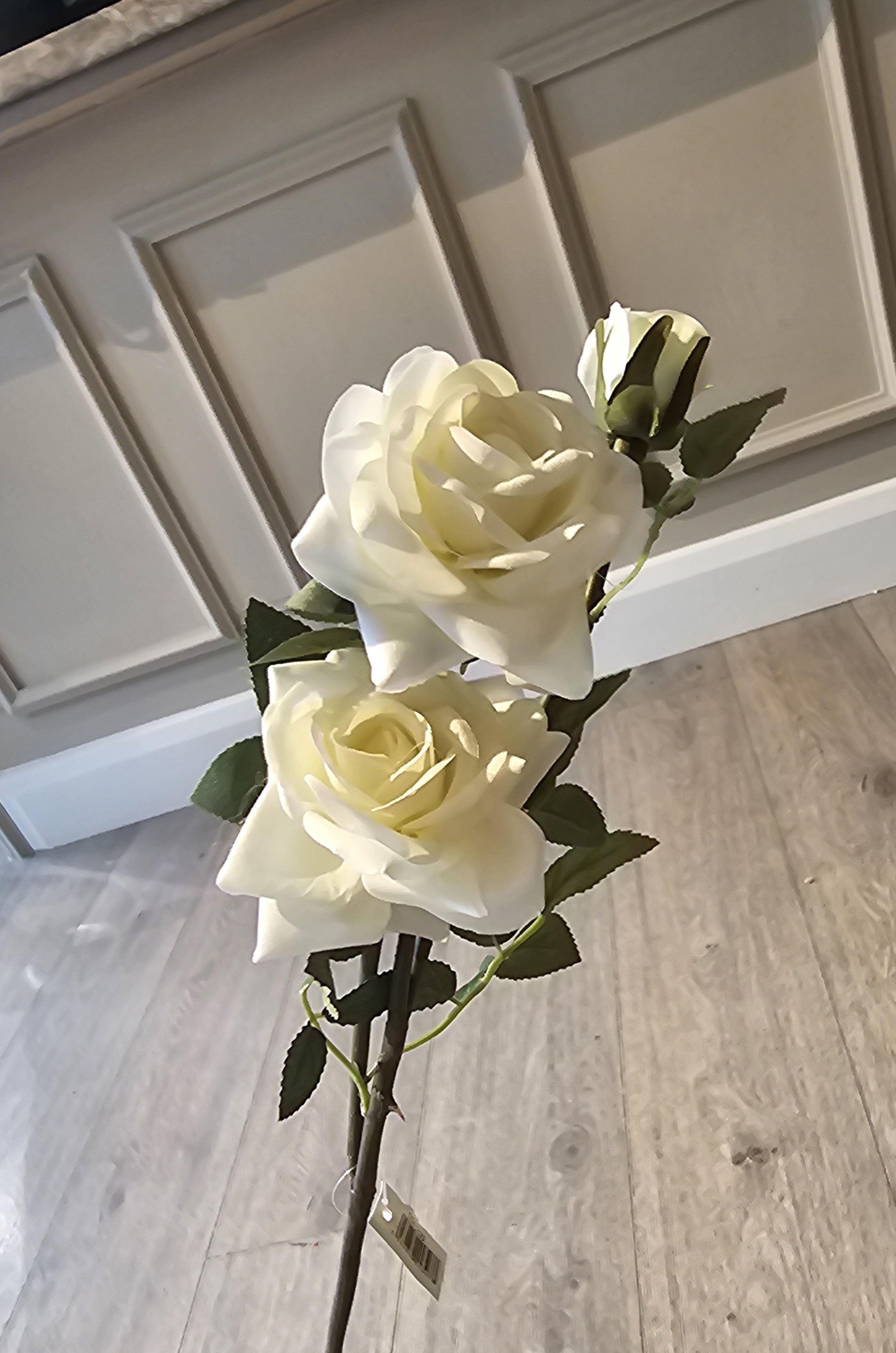 Open Rose Spray Ivory