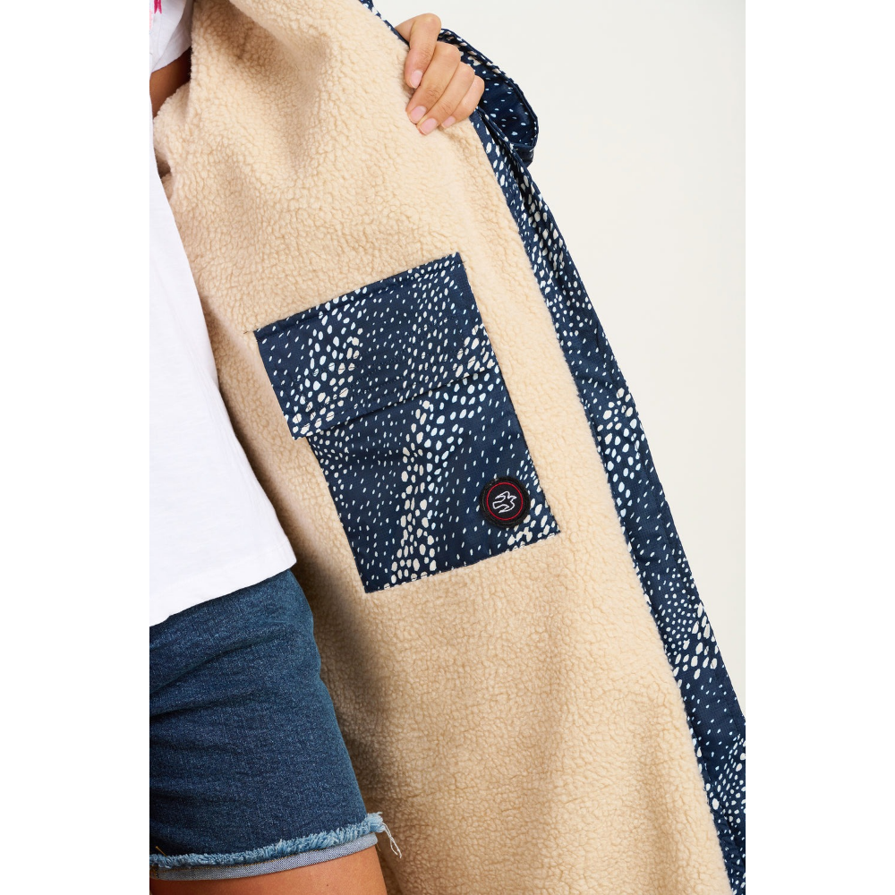 Flowing Dote Chinook Changing Robe - The Gift & Art Gallery