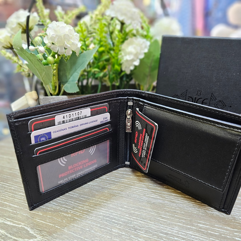 Millar Driver License Black Wallet - The Gift & Art Gallery