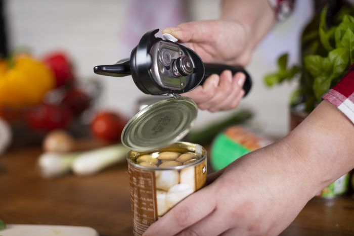 Kuhn Rikon can opener