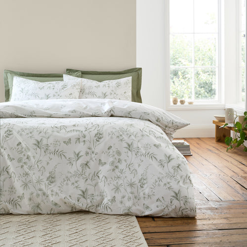 Thea Floral Green Quilt Set