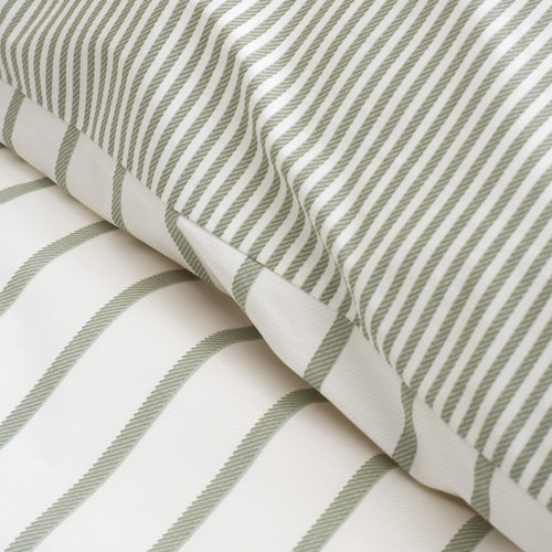 Hampton Stripe Green Quilt Set