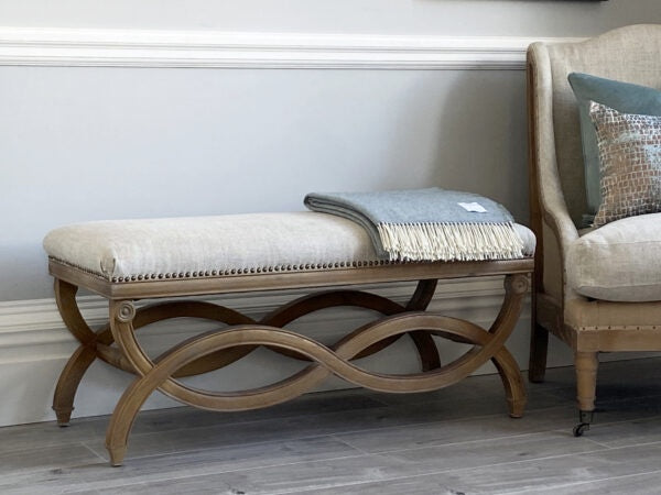 Ebba Bench, Linen