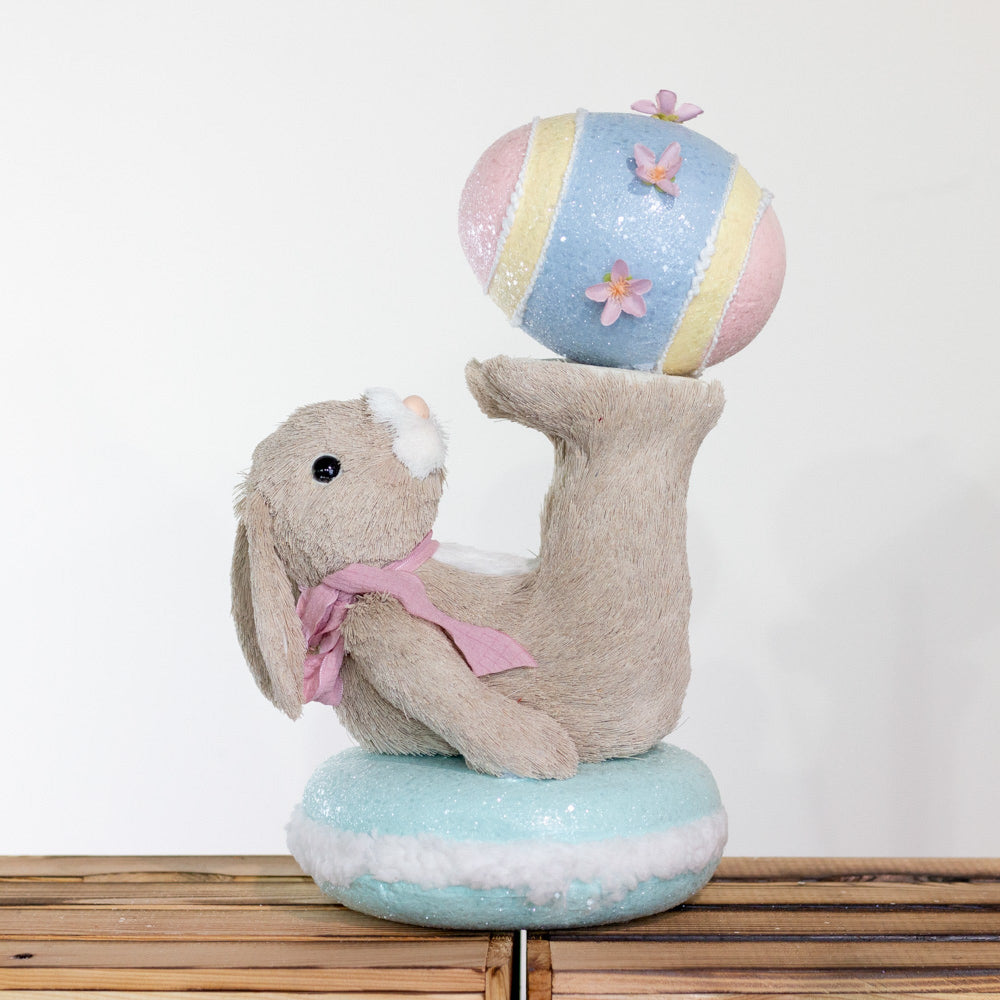 Easter Bunny Macroon Egg