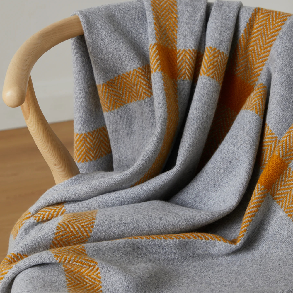 Derek Cashmere & Lambswool Throw