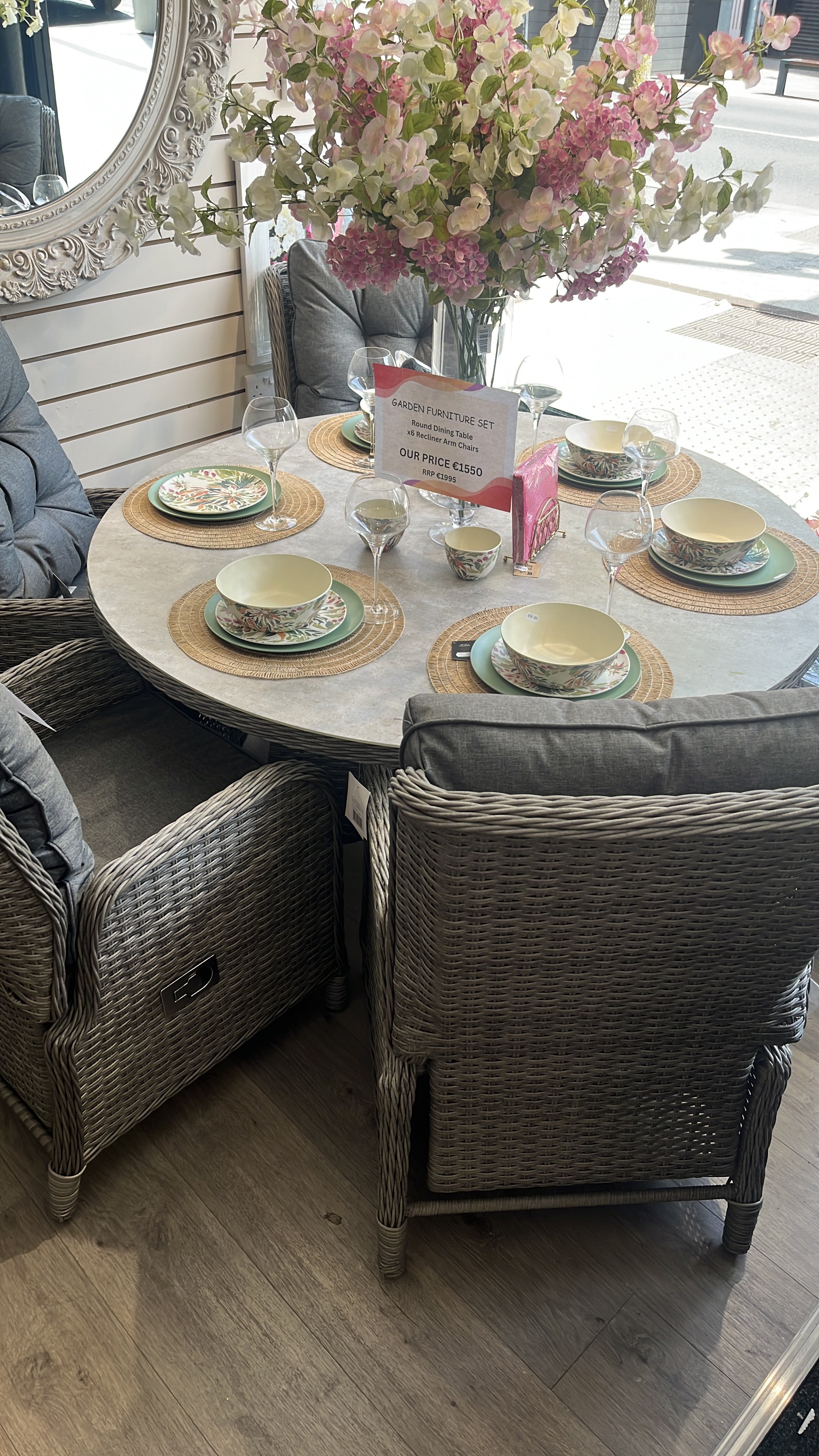 6 Seater Round Dining Set