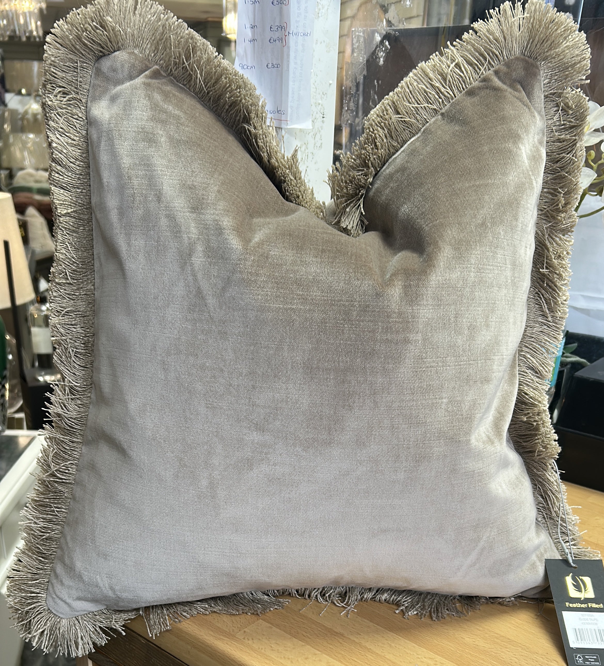 Elodie Taupe 43 x 43cm