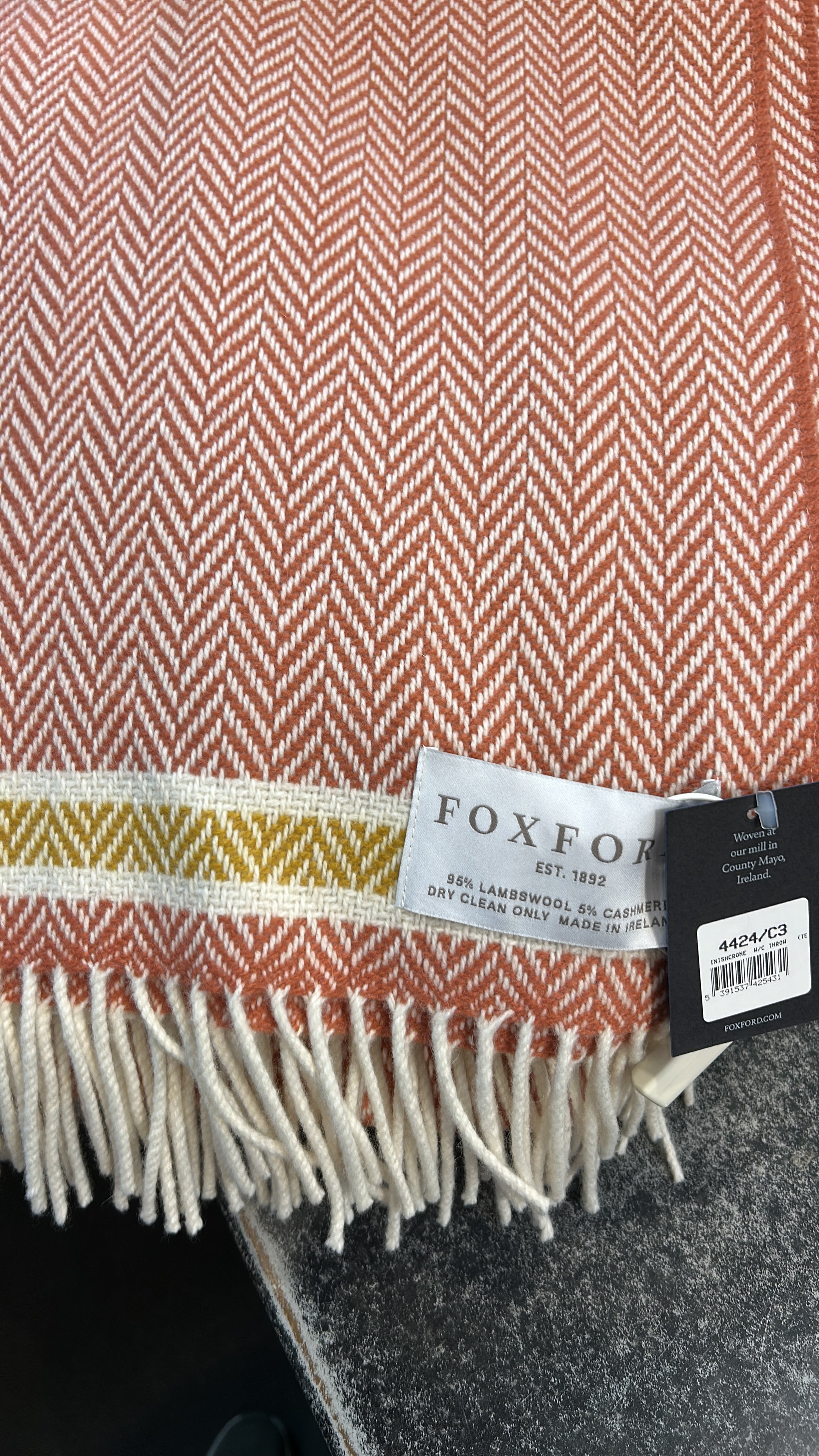 INISHCRONE W/C THROW (Terracotta H/b)