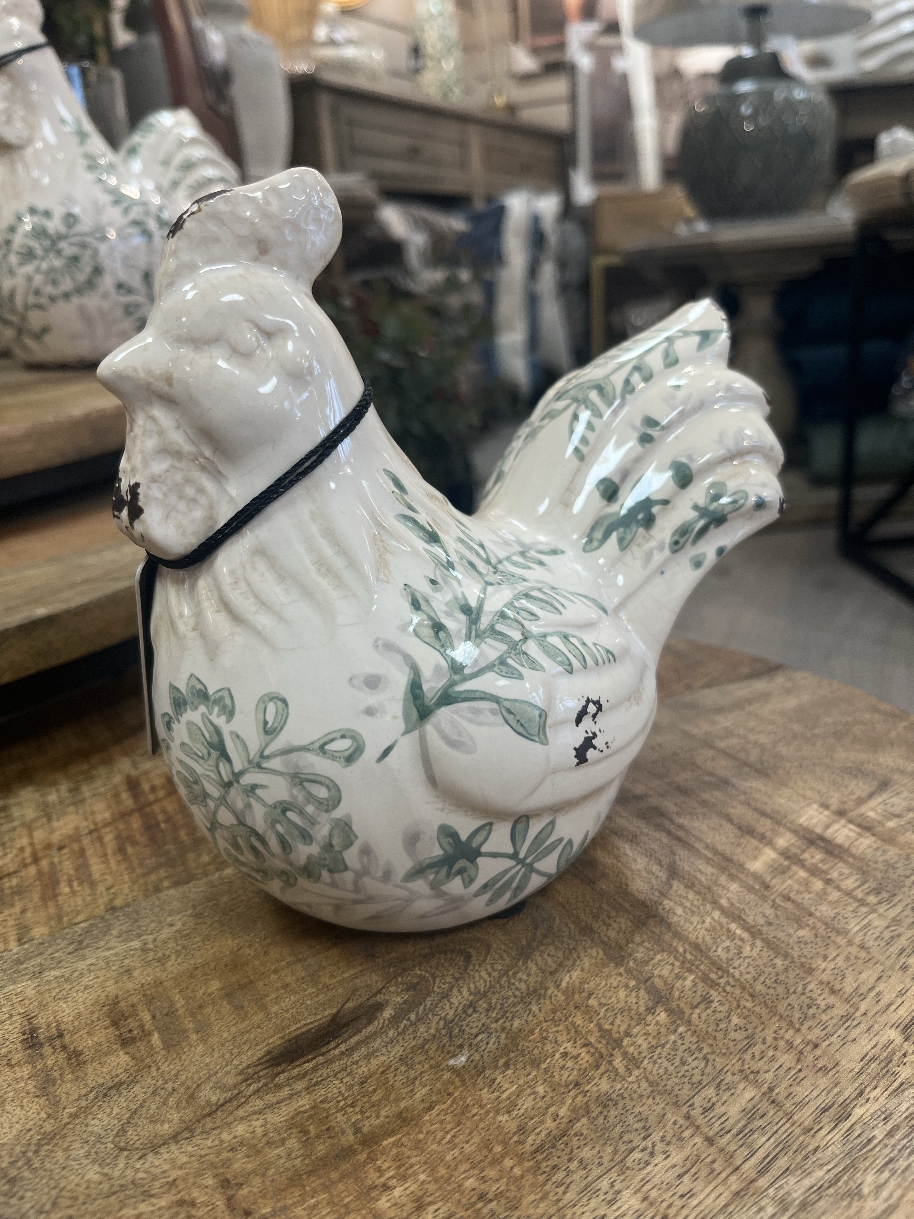Ostuni Hen, Small