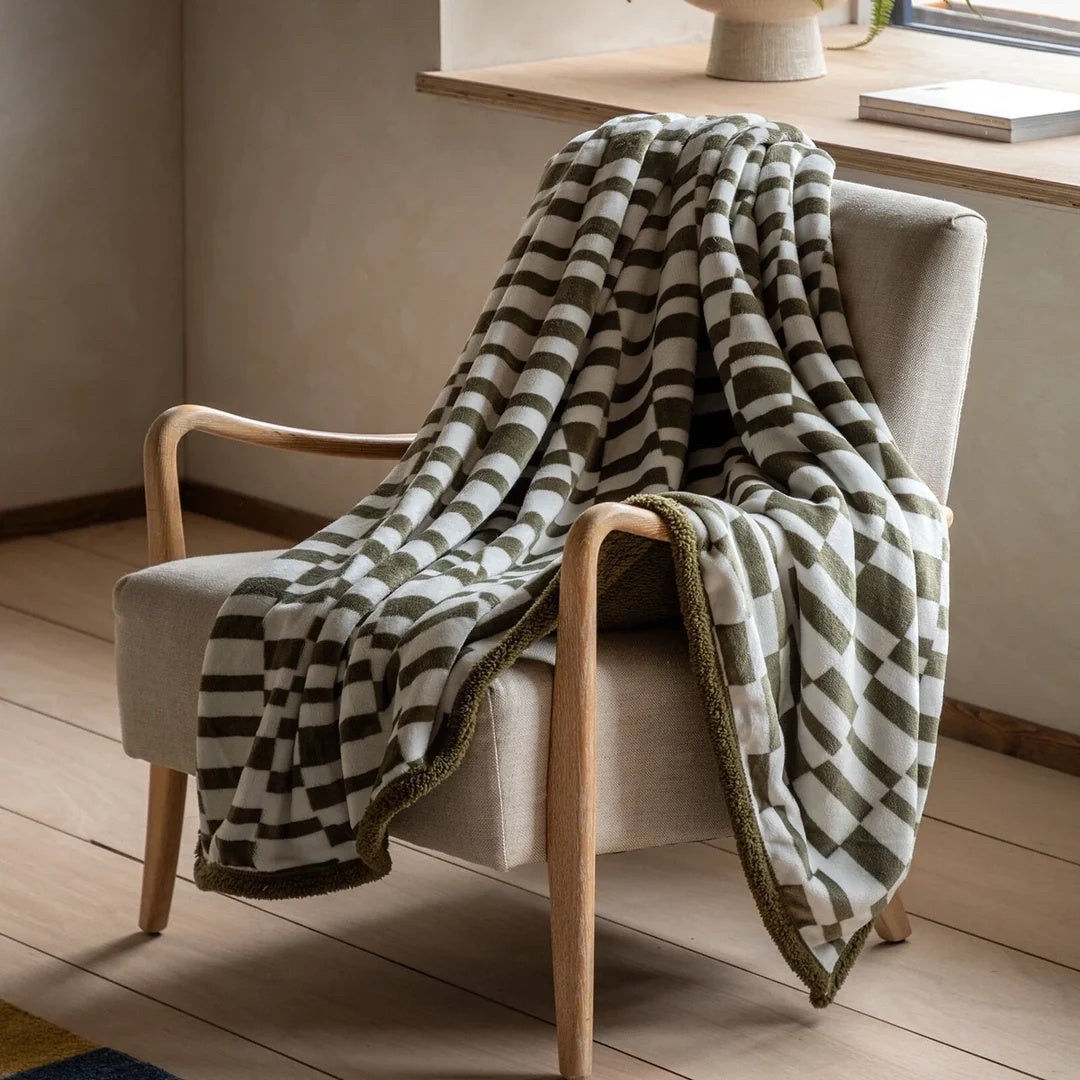 Lohko Shepa Throw Olive, 177x152cm