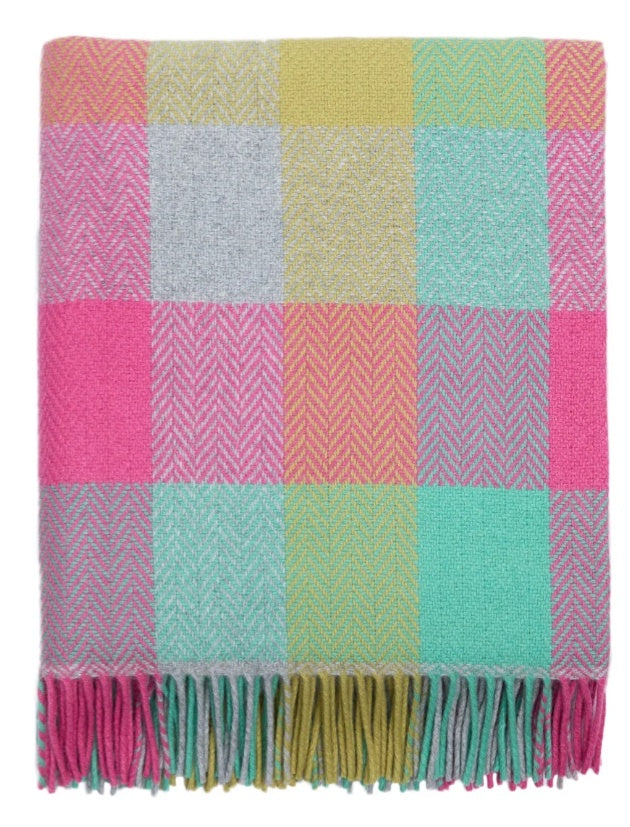 SKELLIG W/C THROW (bright block check)