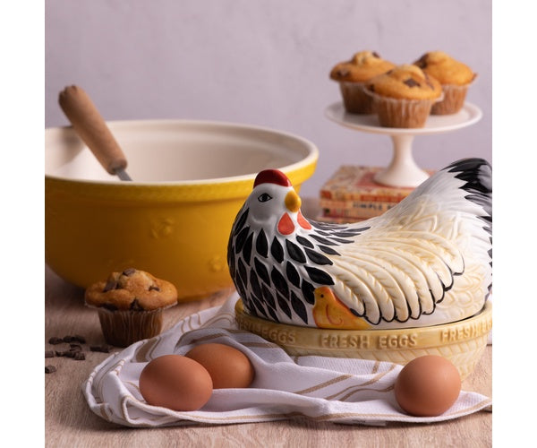 Mother Hen Nest