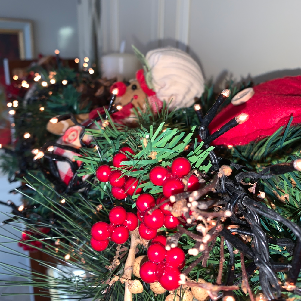 Gingerbread 9FT Garland