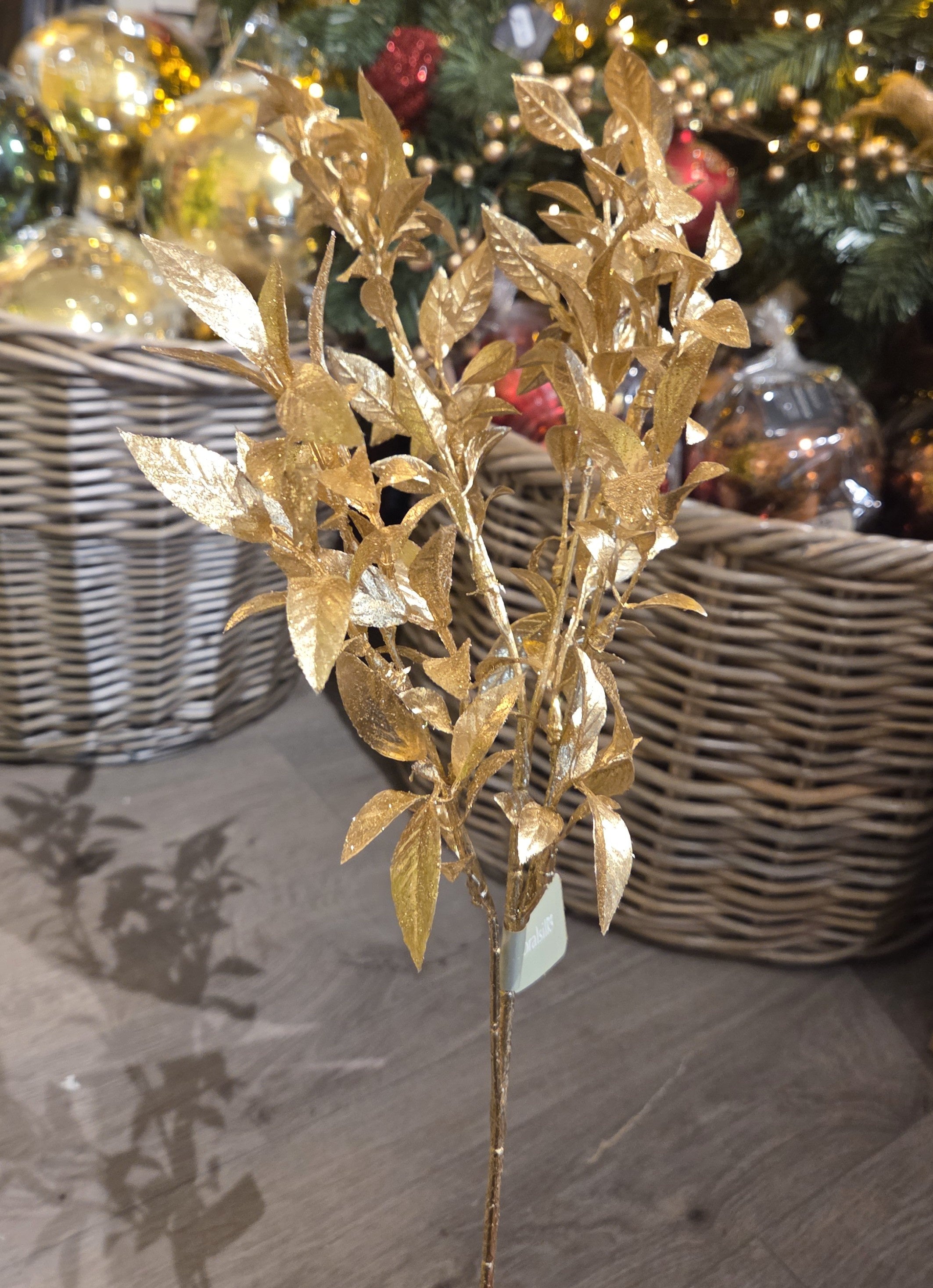 Metallic Gold Tea Leaves Spray, 72cm