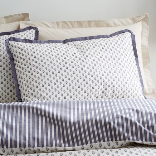 Amelie Blue Quilt Set