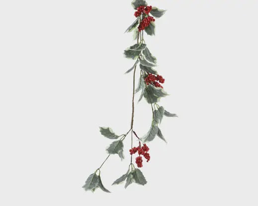 Holly & Berry Garland 130cm
