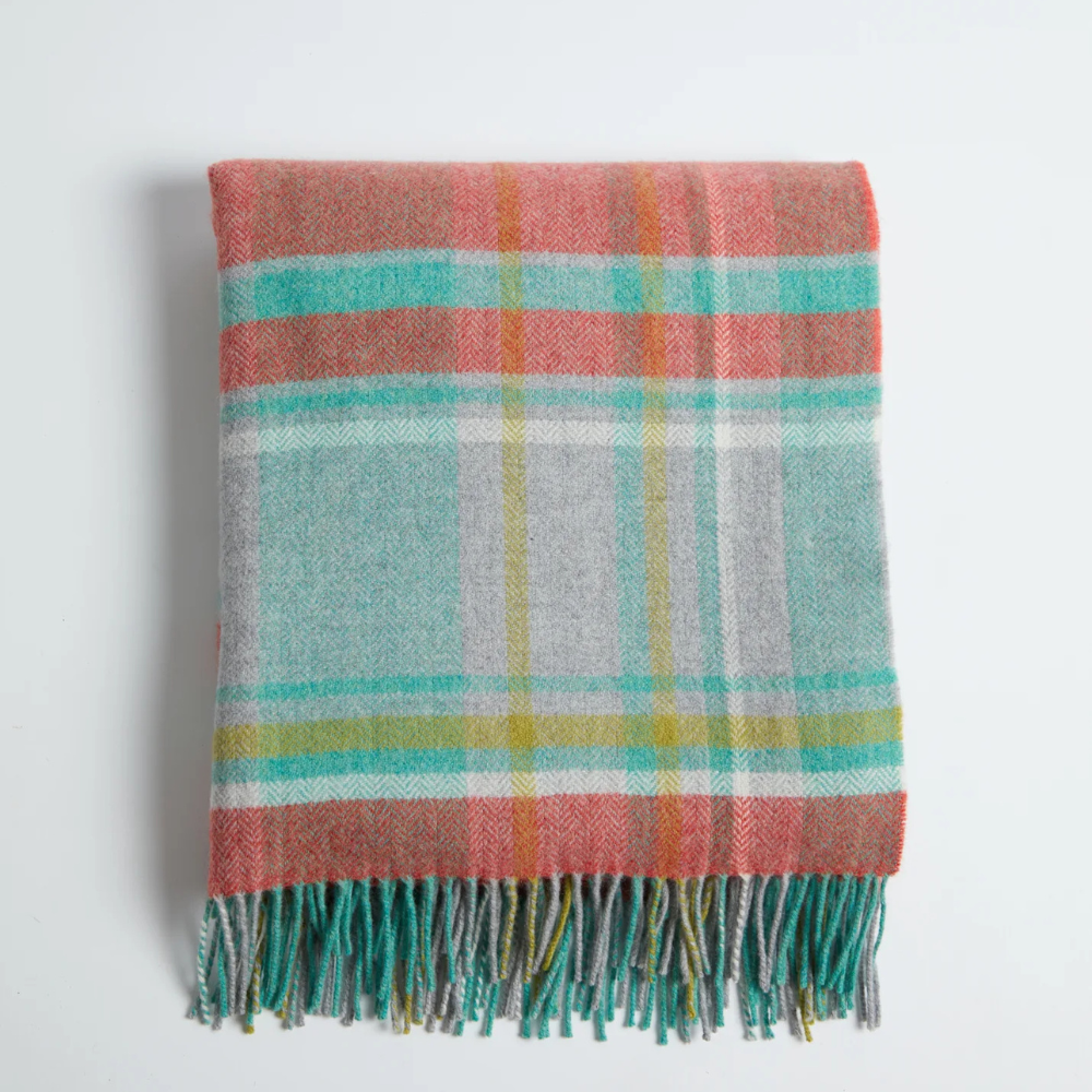 Spraoi Lambswool Throw