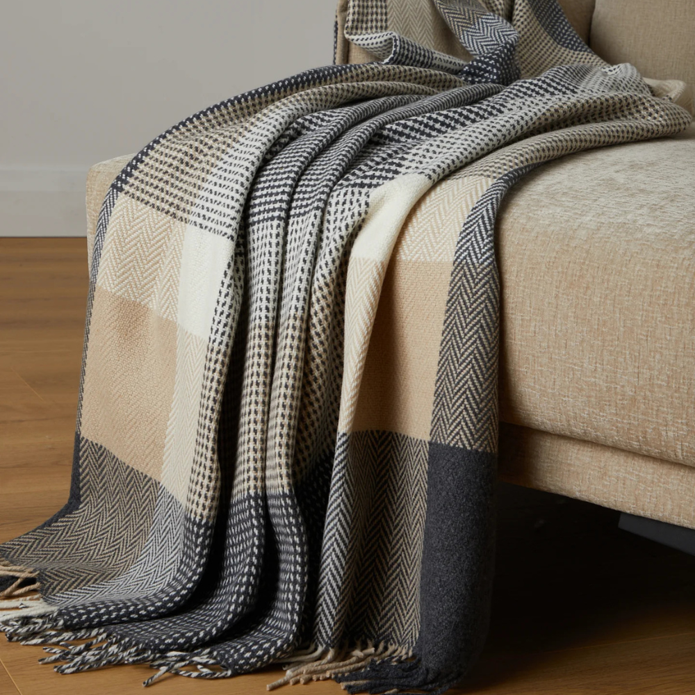 Downpatrick Cashmere & Lambswool Throw