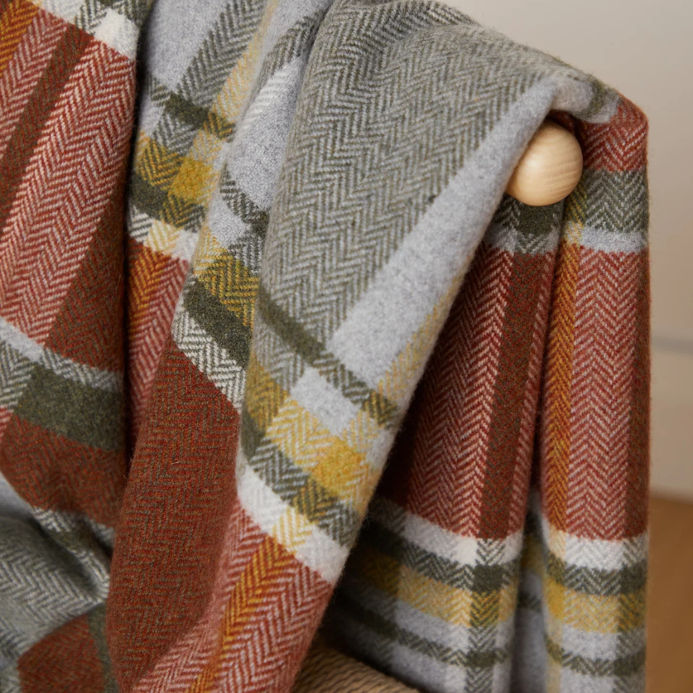 Óige Lambswool Throw