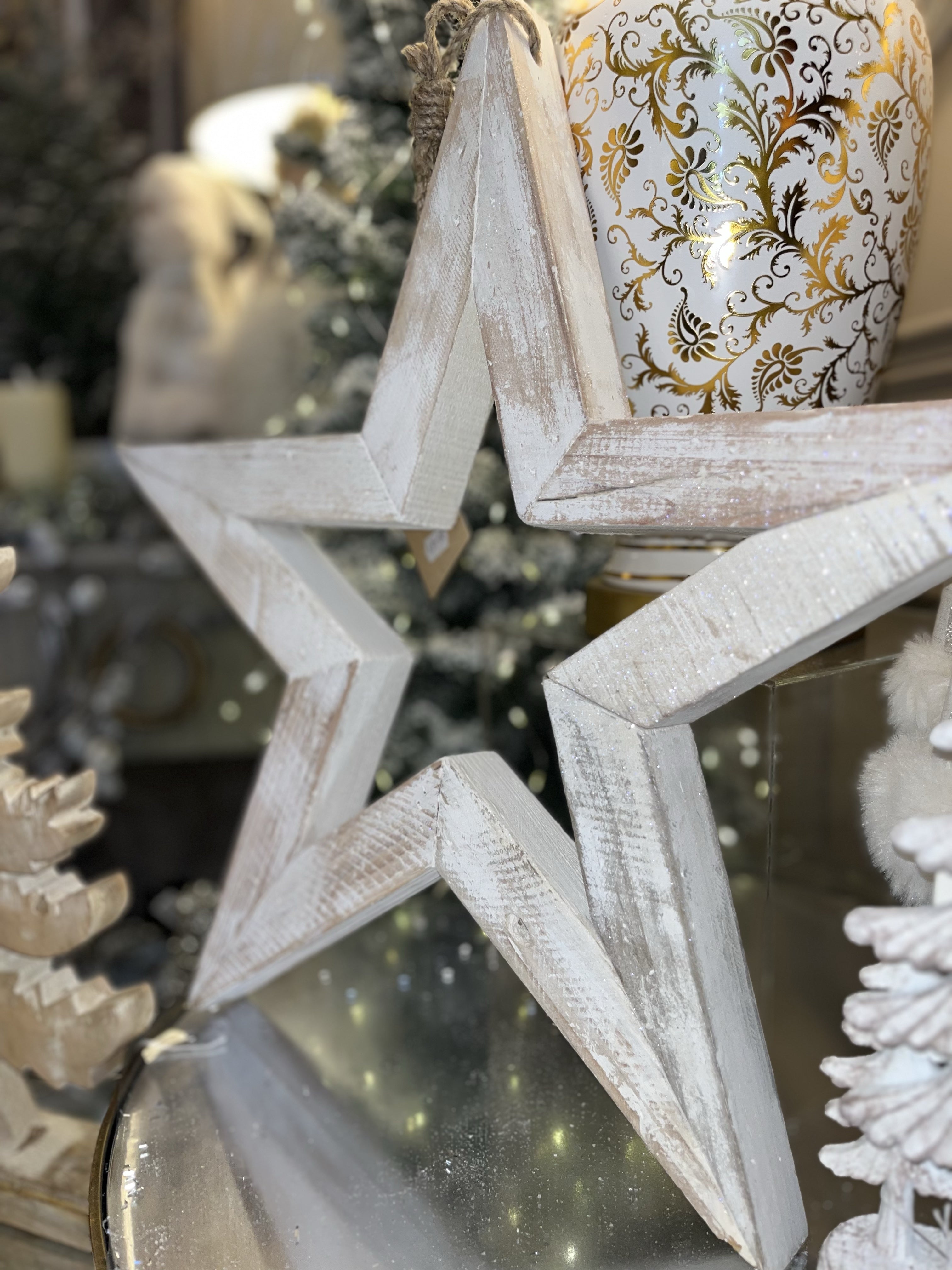 Large Antique White Wooden Sparkle Star