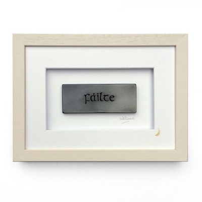 Fáilte Welcome, wild goose