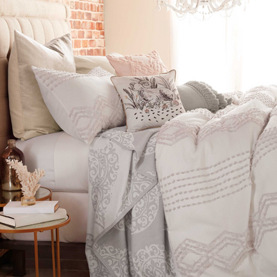Cut Geo Pillowcase Lilac